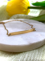 Bracciale Sottile con Piastrina Incisa