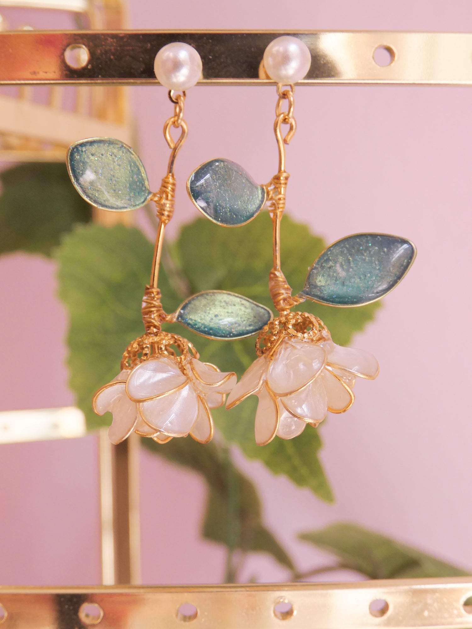 Orecchini Rosa bianca