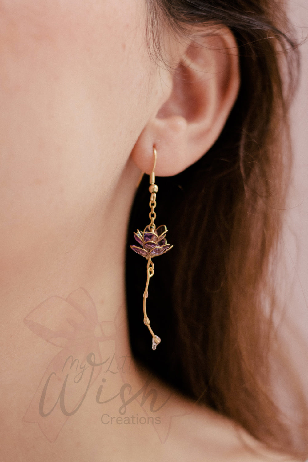 Orecchini Fiori di Loto viola con rugiada