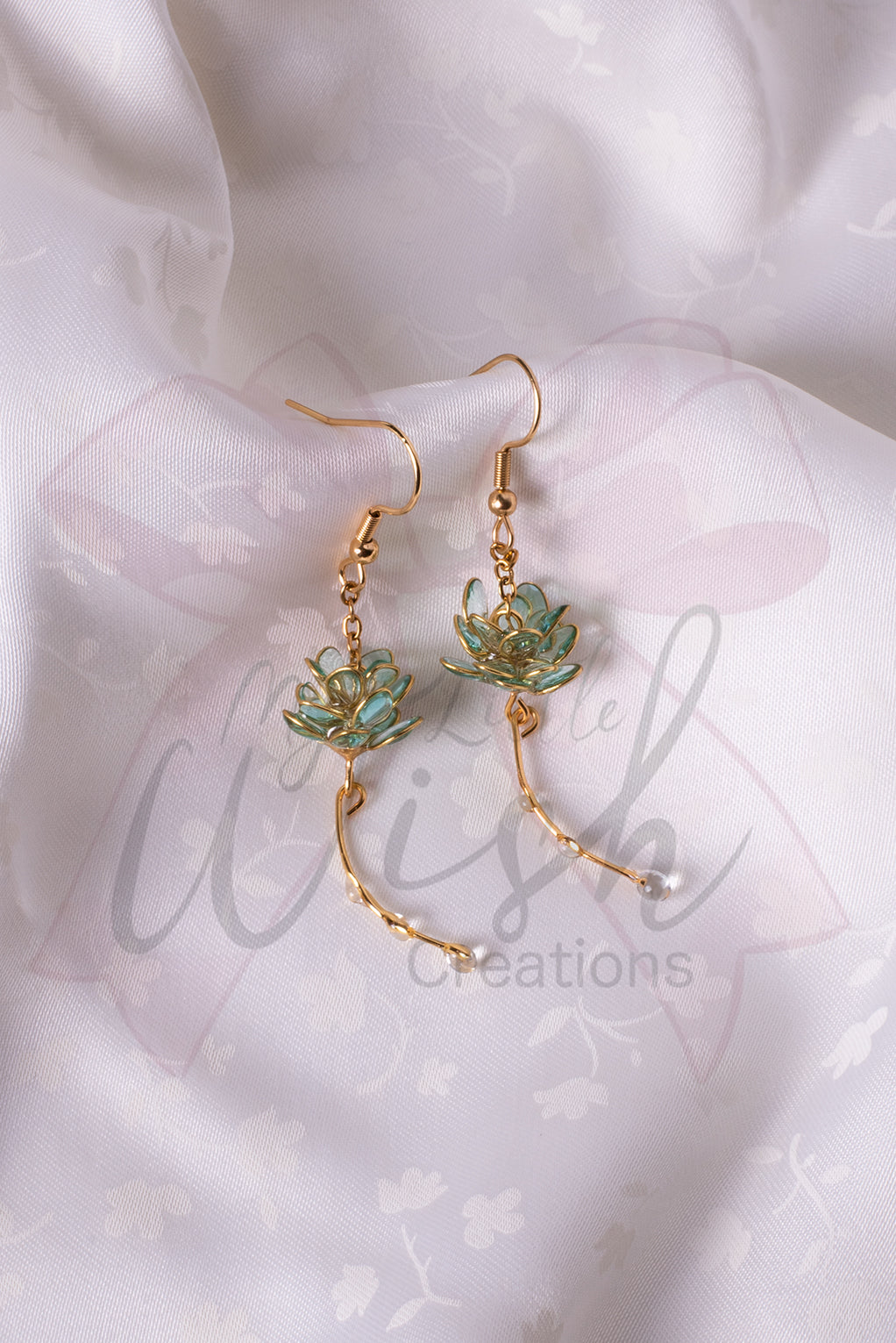 Orecchini Fiori di Loto azzurri con rugiada