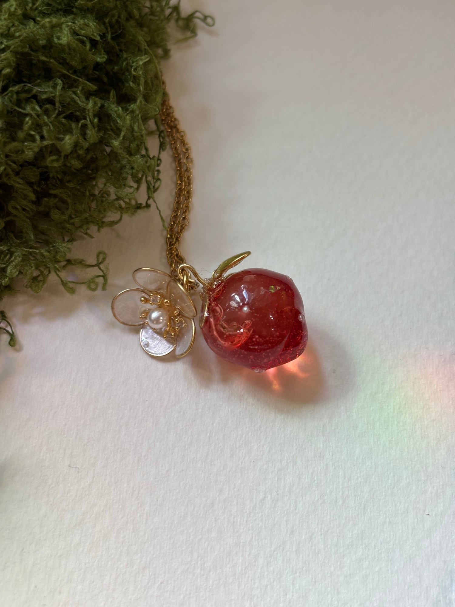 Collana Fragola Fatta a Mano – Cottagecore