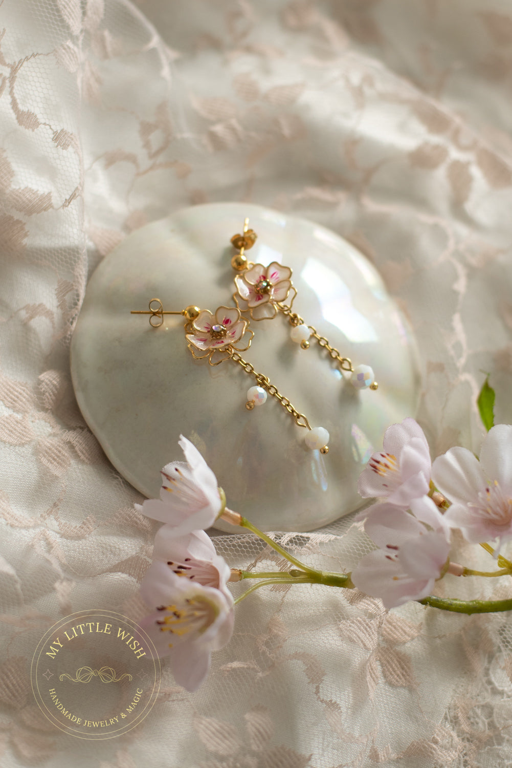 Orecchini Sakura pendenti oro