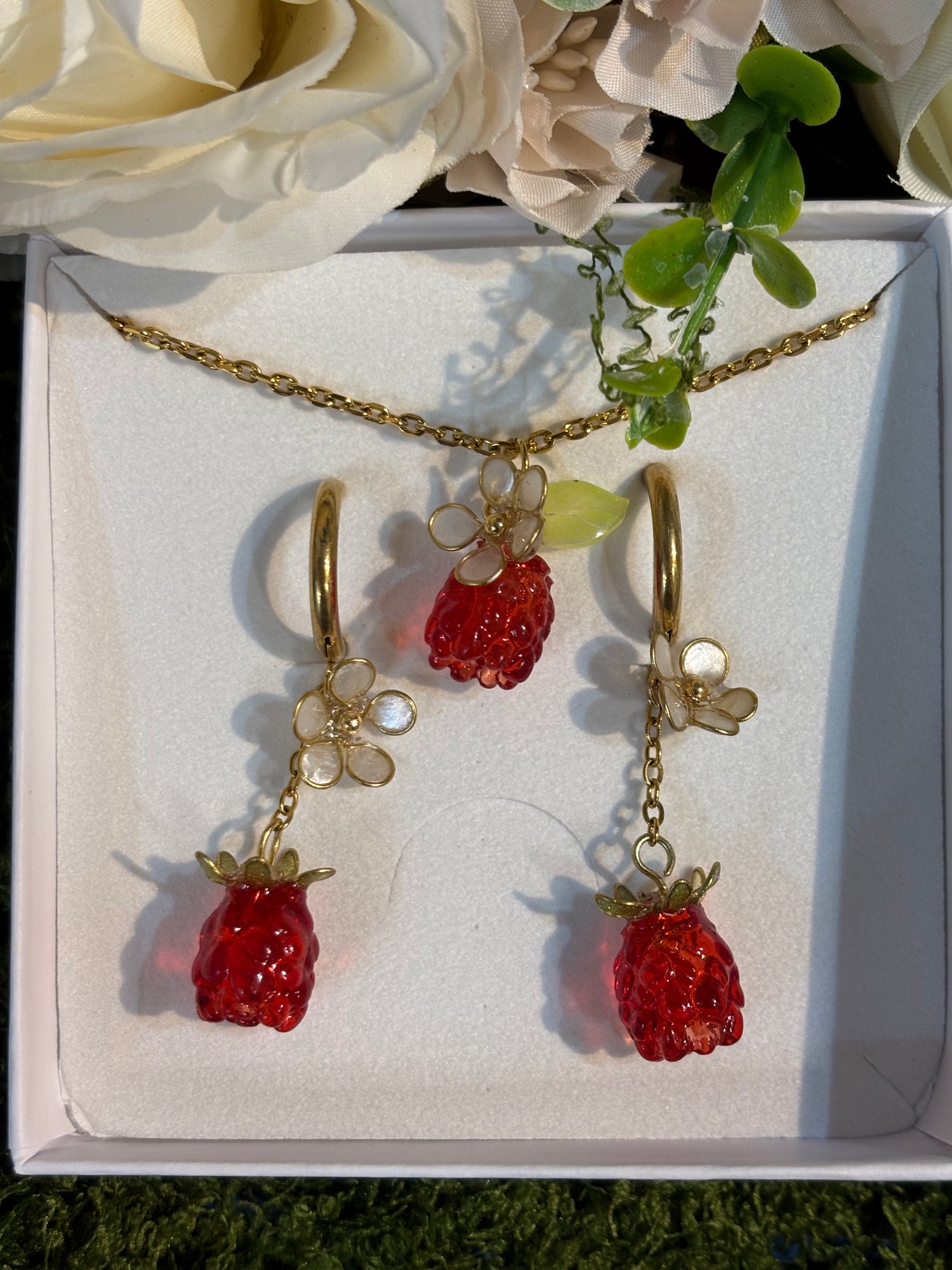 Set Lampone - Collana e Orecchini Hoops