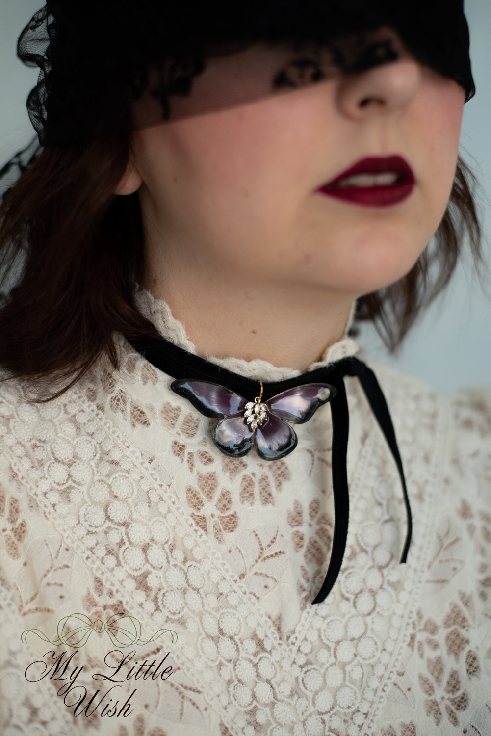 Choker Psiche n°2 - Farfalla nera e viola