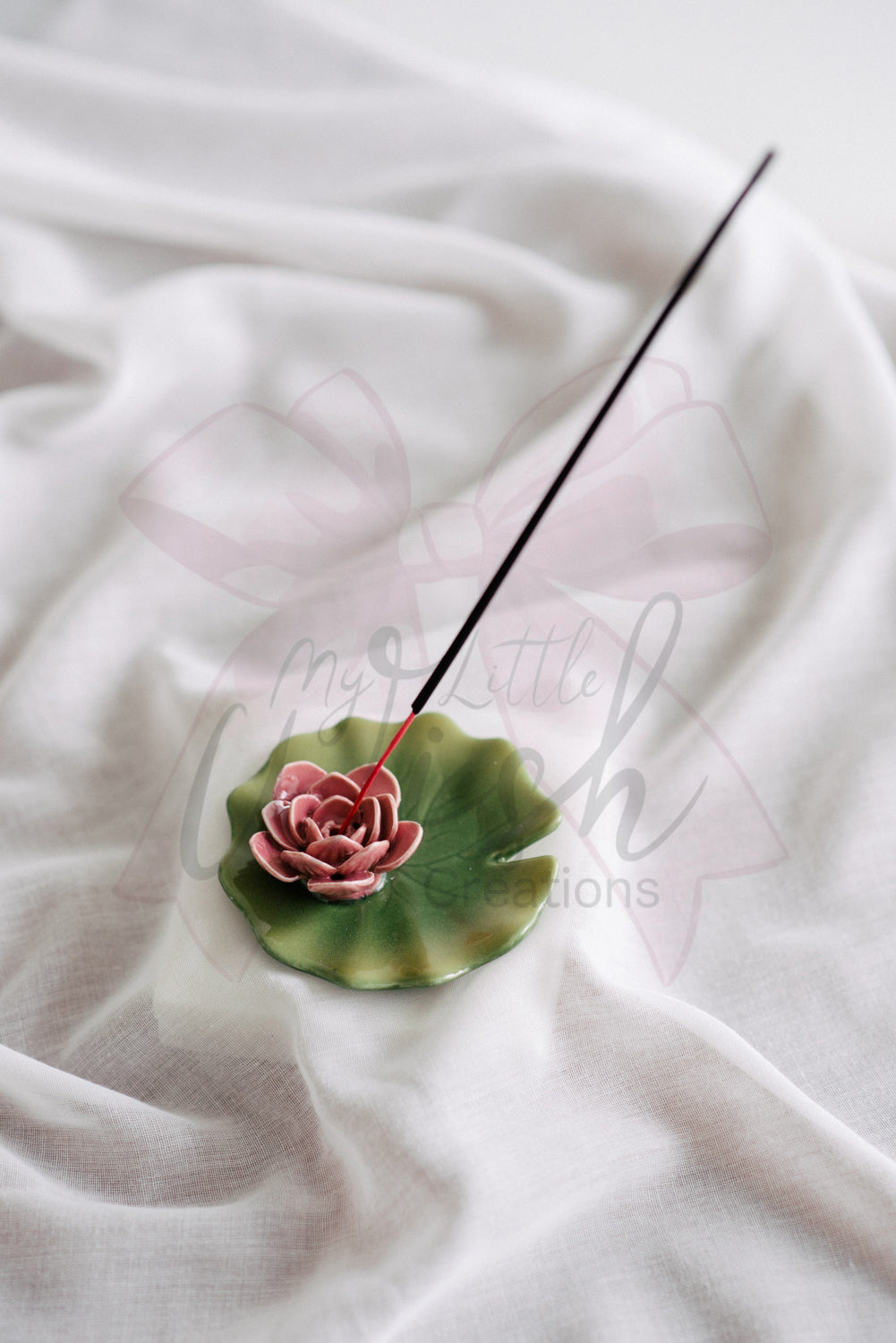 Incense holder with water lily saucer