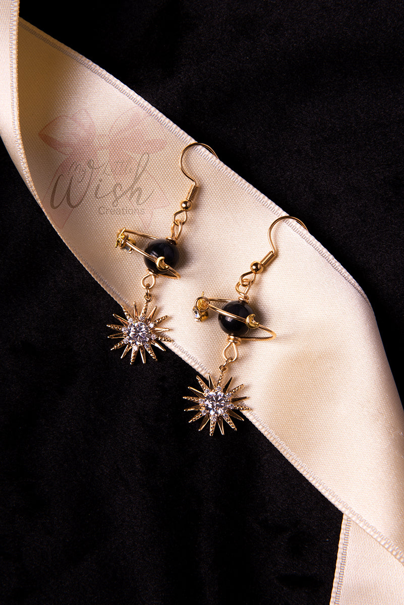 Schwarze Kristallmond-Ohrringe